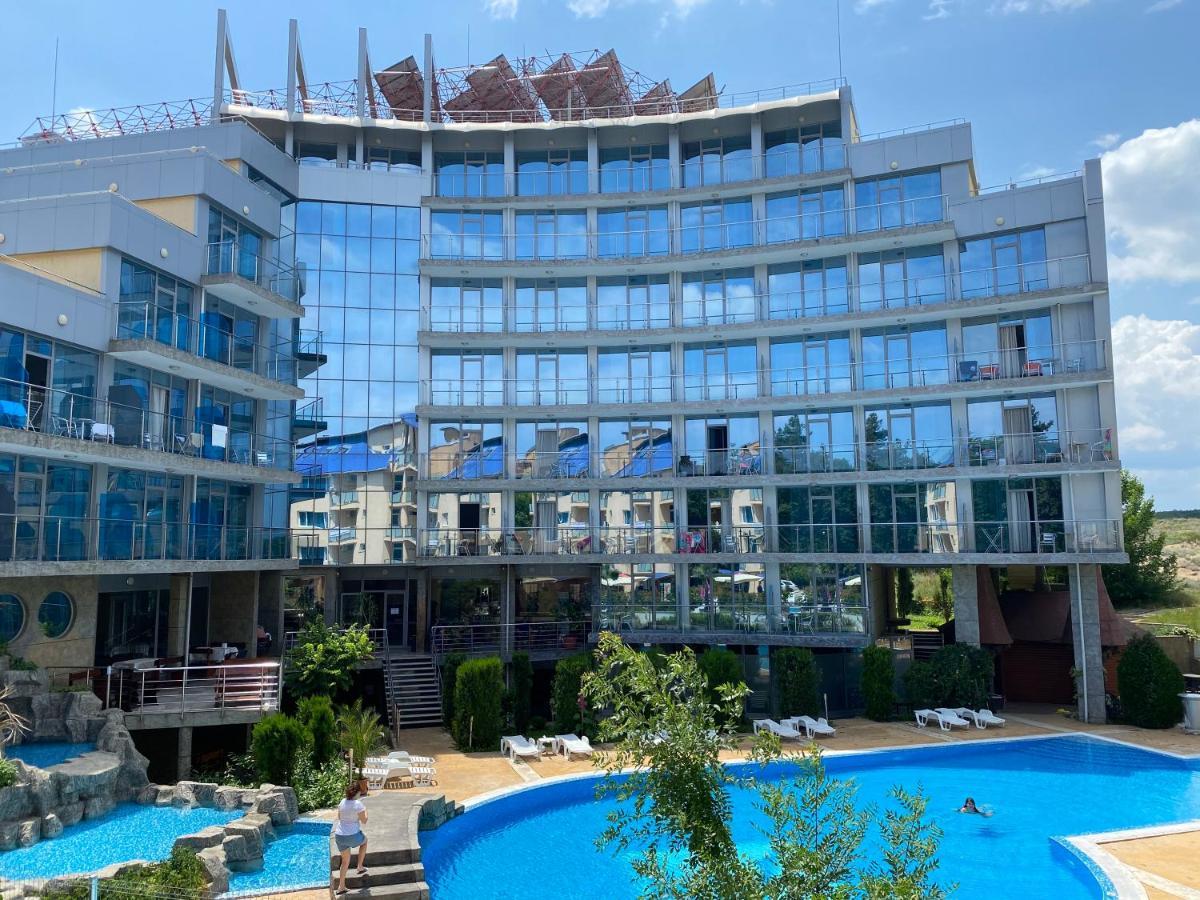 Hotel Kamenec 키텐 외부 사진