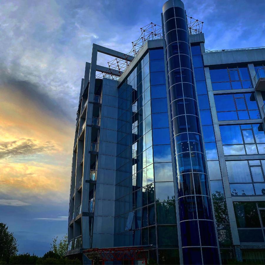Hotel Kamenec 키텐 외부 사진