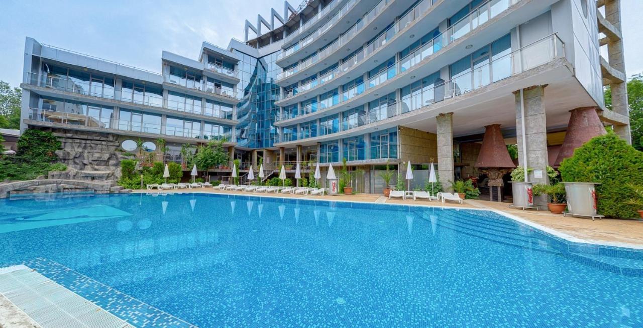 Hotel Kamenec 키텐 외부 사진