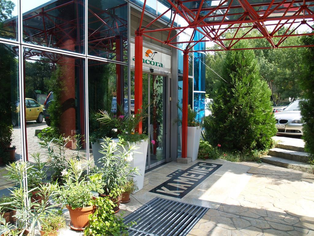 Hotel Kamenec 키텐 외부 사진
