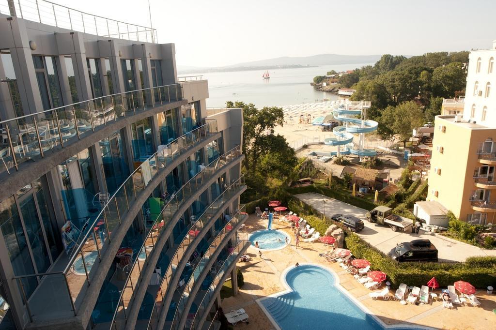 Hotel Kamenec 키텐 외부 사진