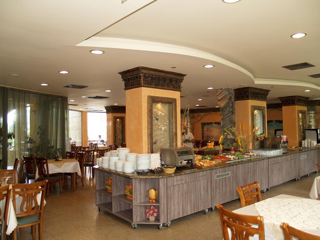Hotel Kamenec 키텐 외부 사진