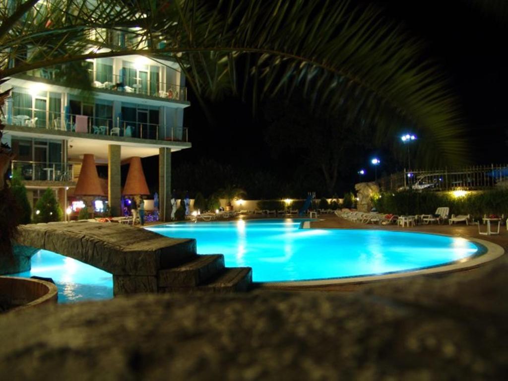 Hotel Kamenec 키텐 외부 사진