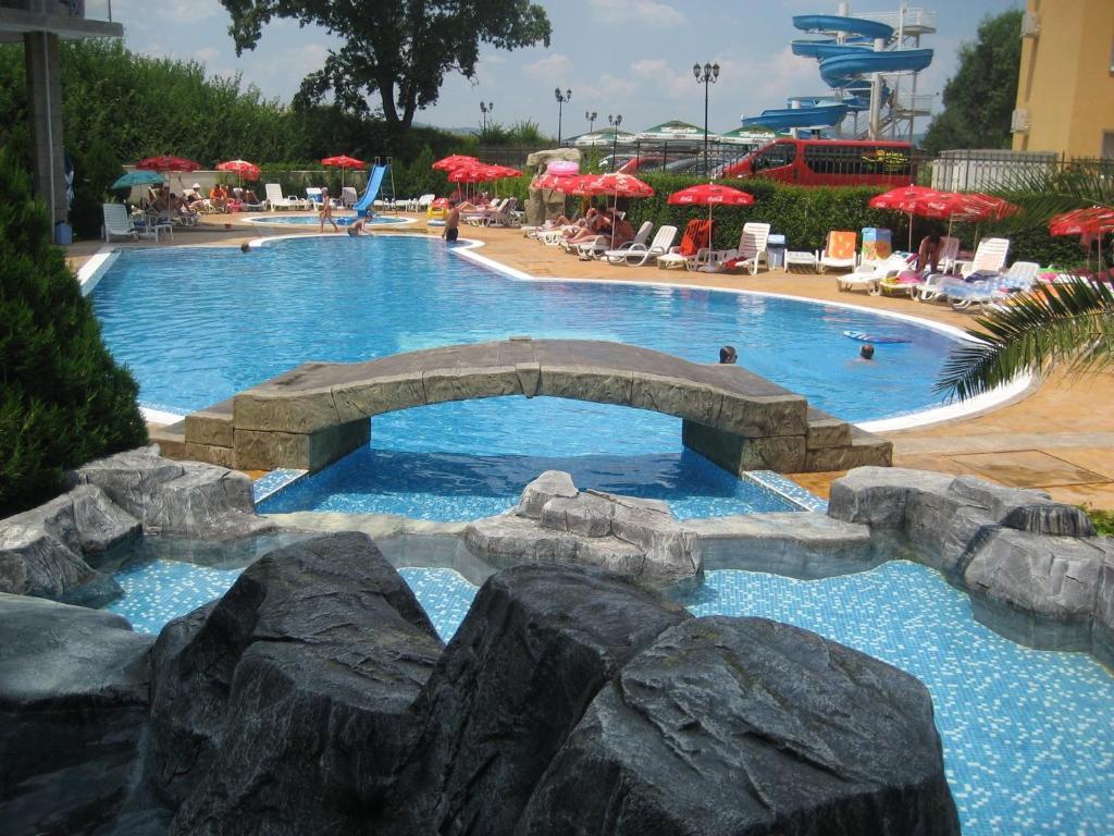 Hotel Kamenec 키텐 외부 사진