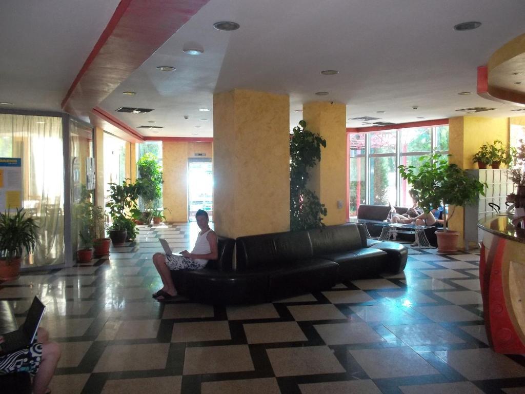 Hotel Kamenec 키텐 외부 사진