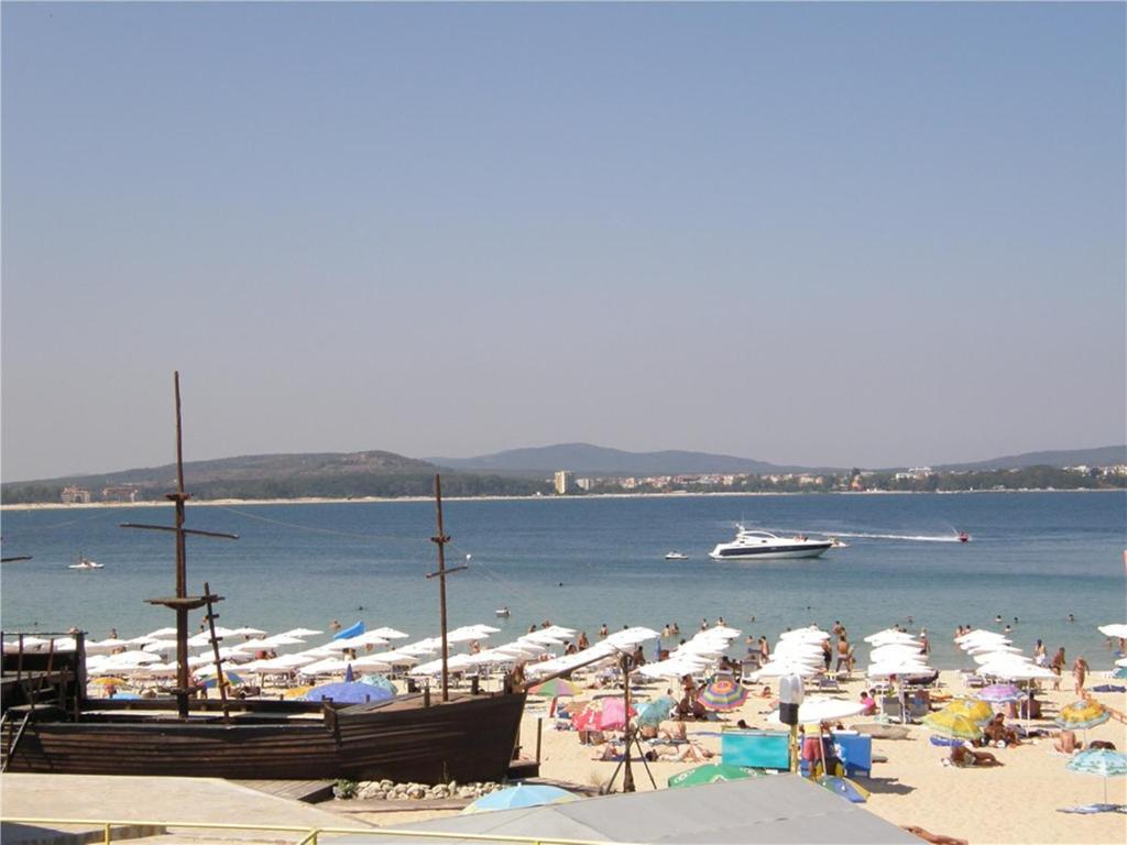 Hotel Kamenec 키텐 외부 사진