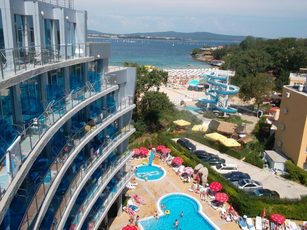 Hotel Kamenec 키텐 외부 사진